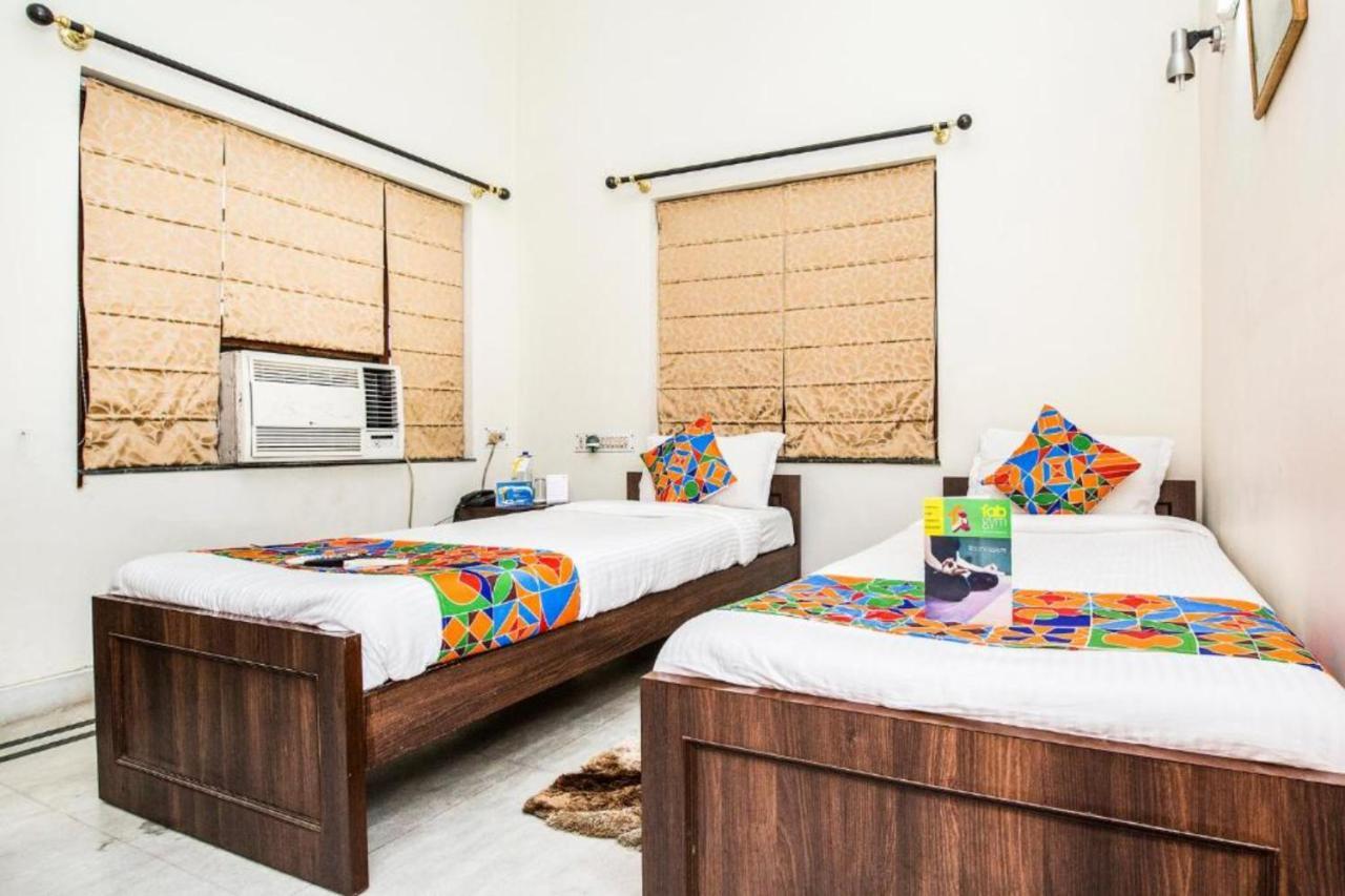 Hotel Ullash Residency Salt Lake Kolkata - Fully-Air-Conditioned-Hotel Spacious-Room With-Parking-Facility Salt Lake City Extérieur photo